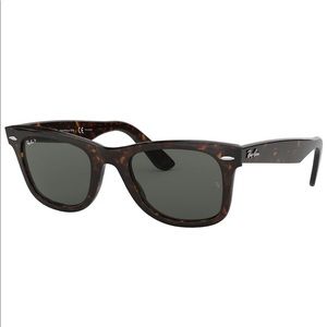 Ray-Ban Polarized Wayfarer Sunglasses